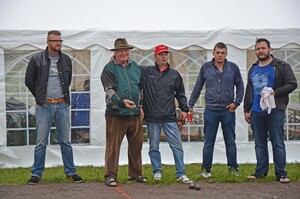Pétanque : Régis et Alain en tête